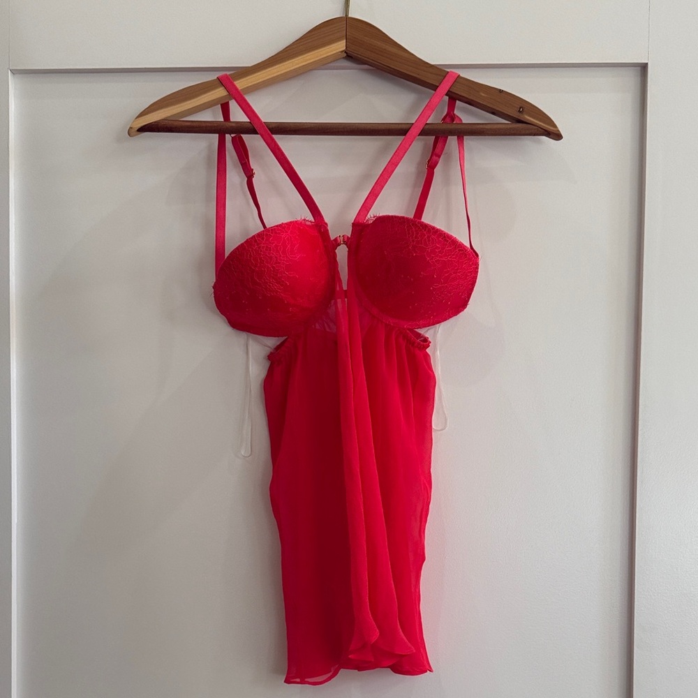 Victoria's Secret Hot Dark Coral Pink Lace Chemise Size 34C